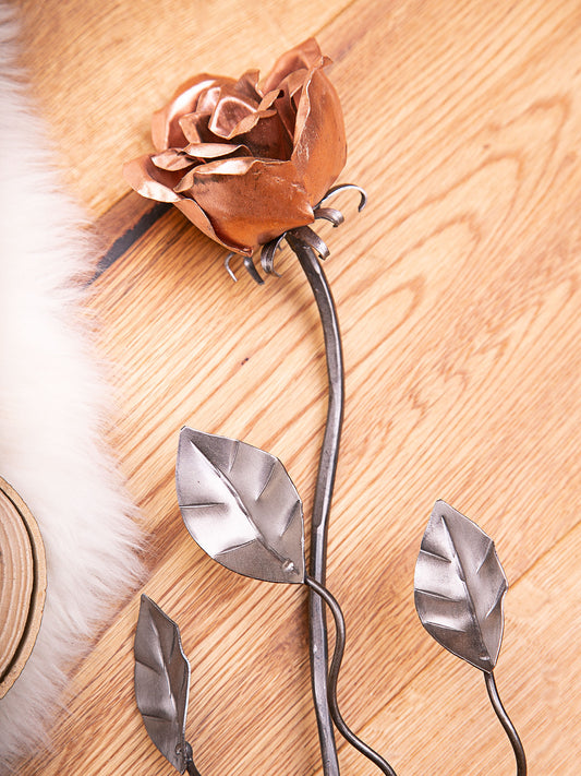 geschmiedete Rose, 50cm mit Kupferblätter (zum Valentinstag / Muttertag)